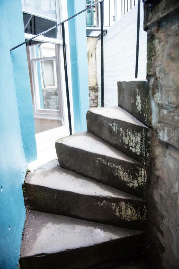 ホテル 144 Lower Cheltenham Place ブリストル エクステリア 写真