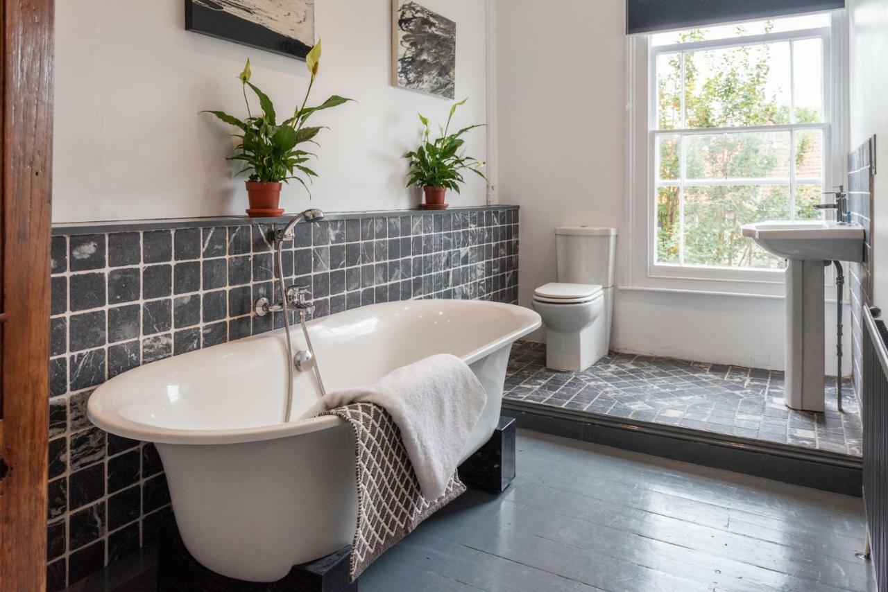 ホテル 144 Lower Cheltenham Place ブリストル エクステリア 写真
