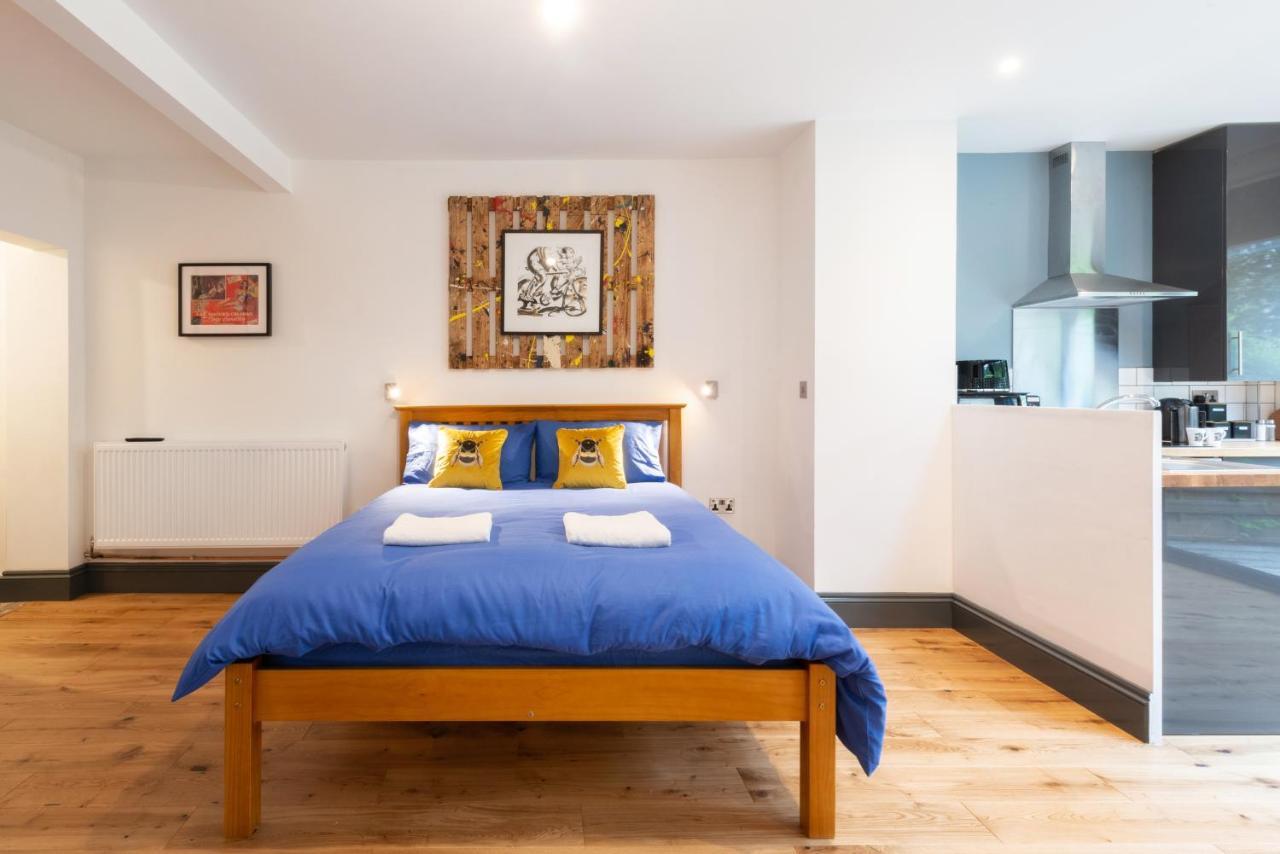 ホテル 144 Lower Cheltenham Place ブリストル エクステリア 写真